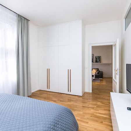 Top Location Old Town Brand New 2Bd Apartment Praha Eksteriør bilde