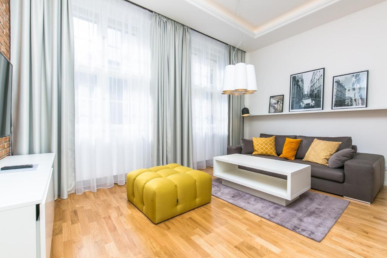 Top Location Old Town Brand New 2Bd Apartment Praha Eksteriør bilde